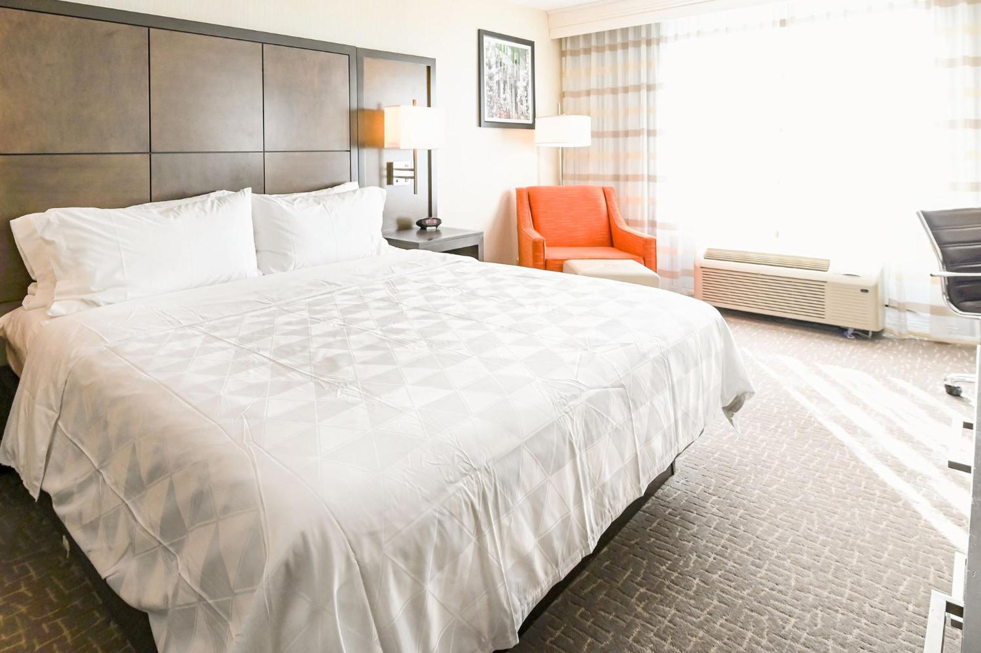 Holiday Inn University Area Charlottesville By Ihg Exterior foto